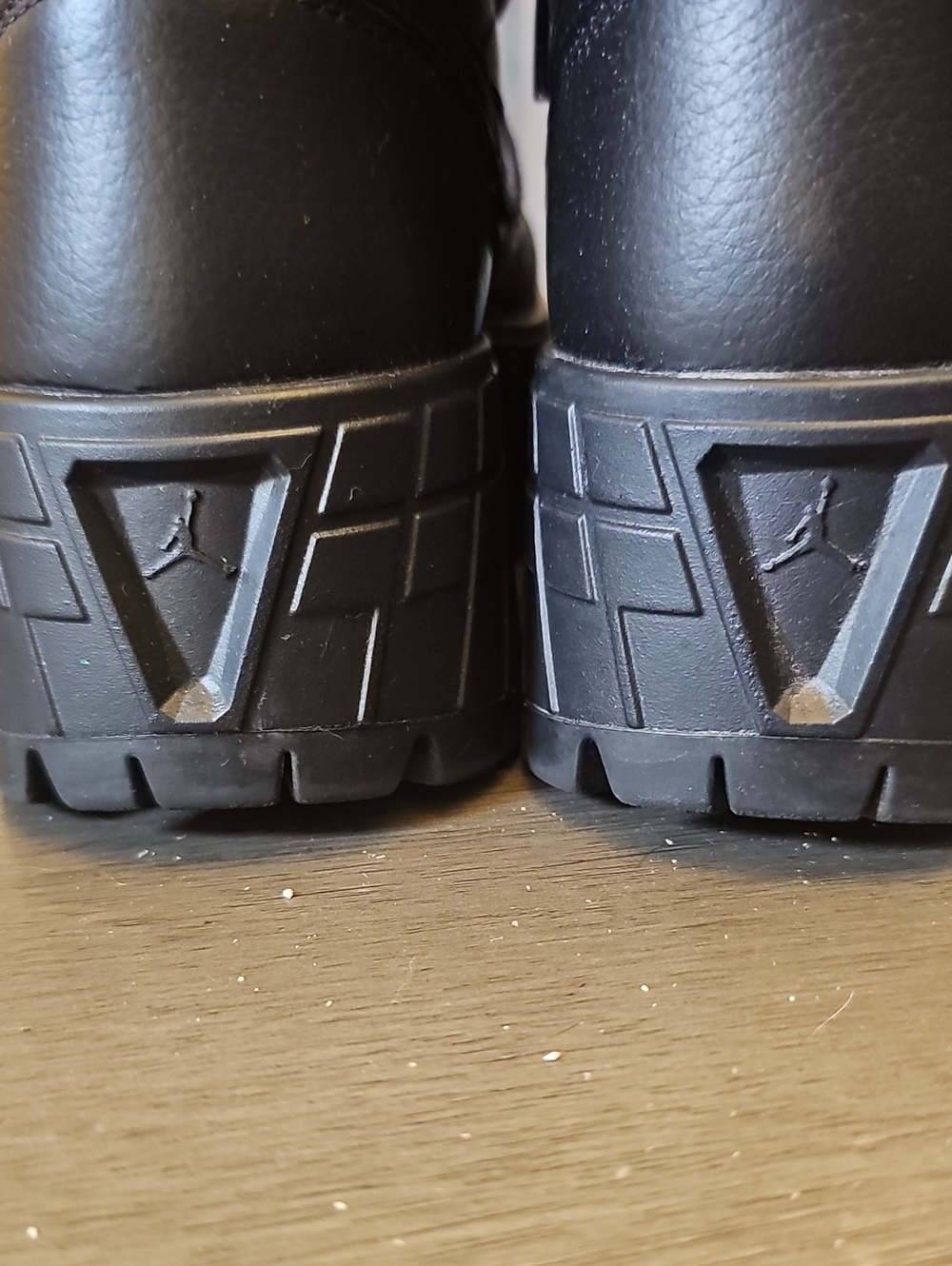 Nike Air Jordan Black Platform Lace-Up Women's Boots - Picture 4 of 8
